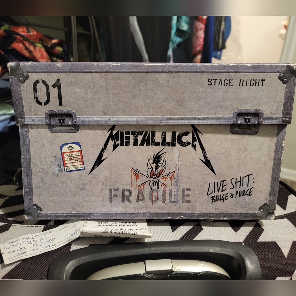 Metallica - Live Shit: Binge & Purge Boxed Set 3 VHS & 3 Cd Set